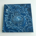 30cm x 30cm
