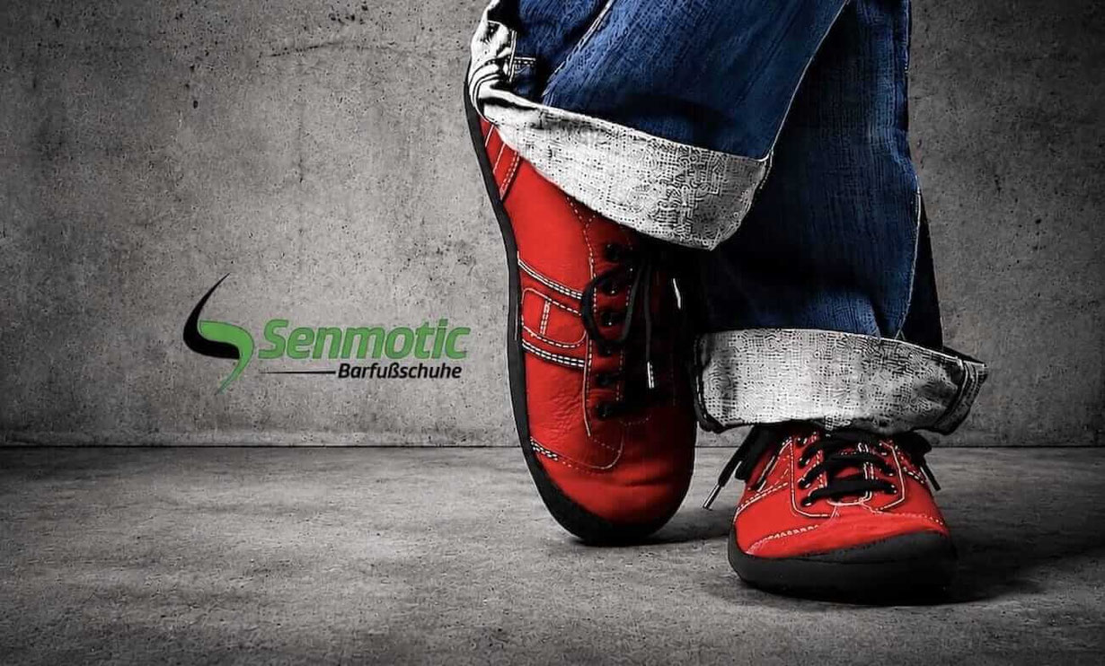 Rote Leder Barfußschuhe von Senmotic