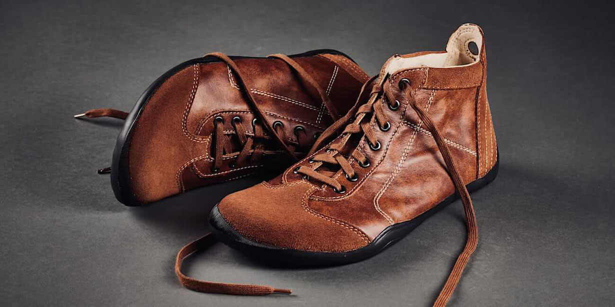 Knöchelhohes Barfußschuh Modell Retro H1 aus braunem Leder im Shop
