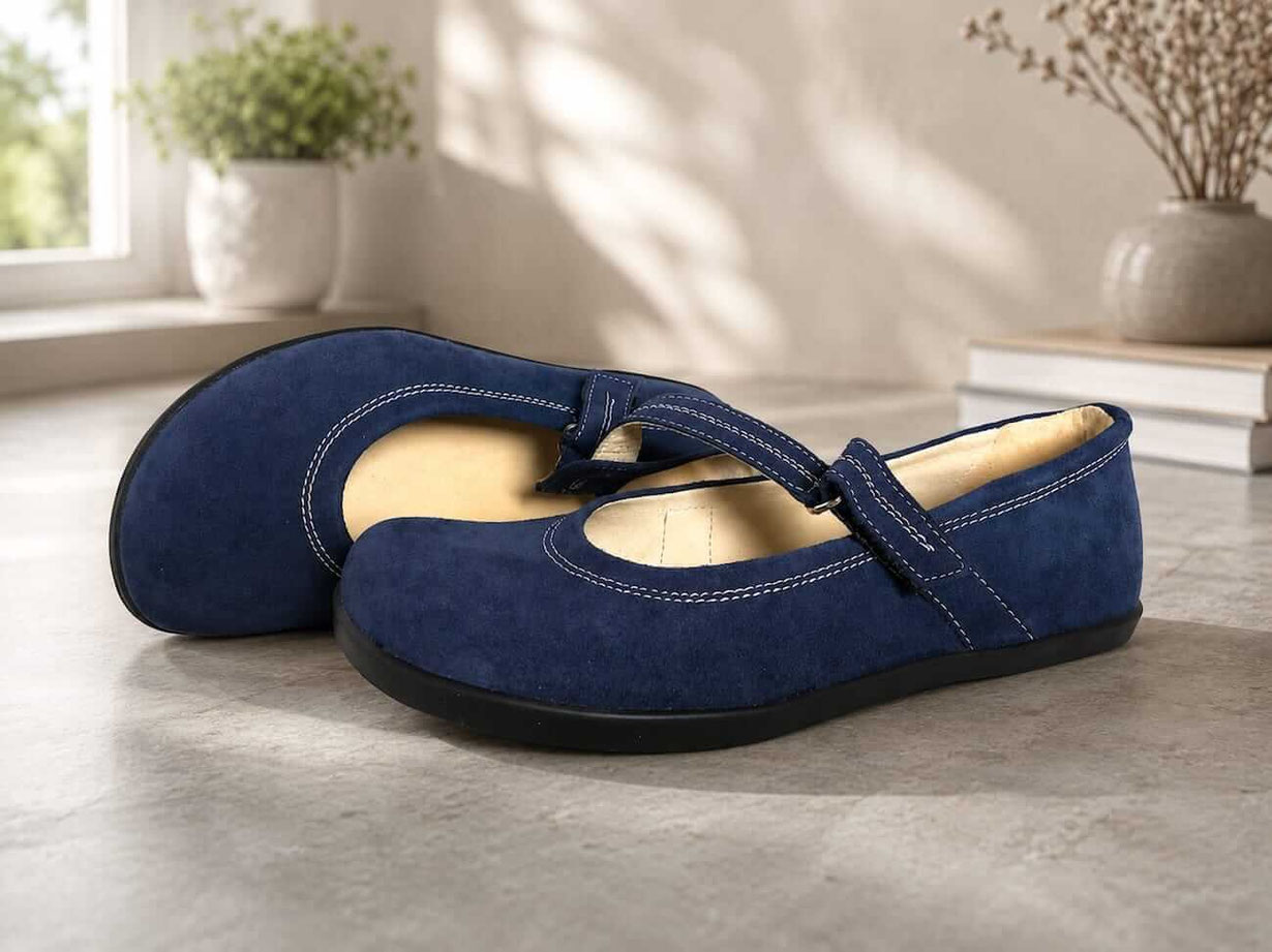 Barfußschuhe Ballerinas Damen aus blauen Veloursleder mit weißen Nähten und Klettverschluss