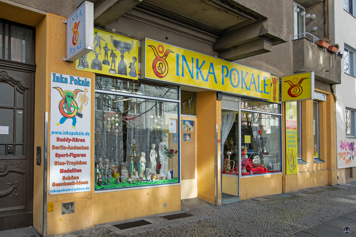 Das Ladengeschäft von Inka-Pokale in der Tempelhofer Ringbahnstraße.