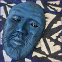 Ledermaske blau, seitliche Ansicht