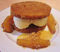 Glace vanille , pain d'épice grillé , pommes tombées caramélisées 