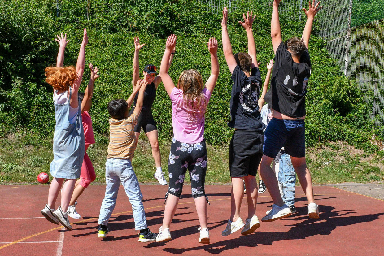 Sport stärkt Kinder ganzheitlich - SOS-Kinderdorf bietet Kindern viele Bewegungsmöglichkeiten an. Copyright : SOS-Kinderdorf / Guido Raith