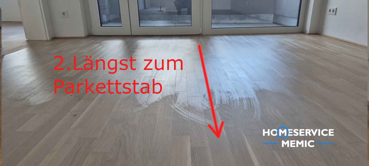 Holzboden längst reinigen