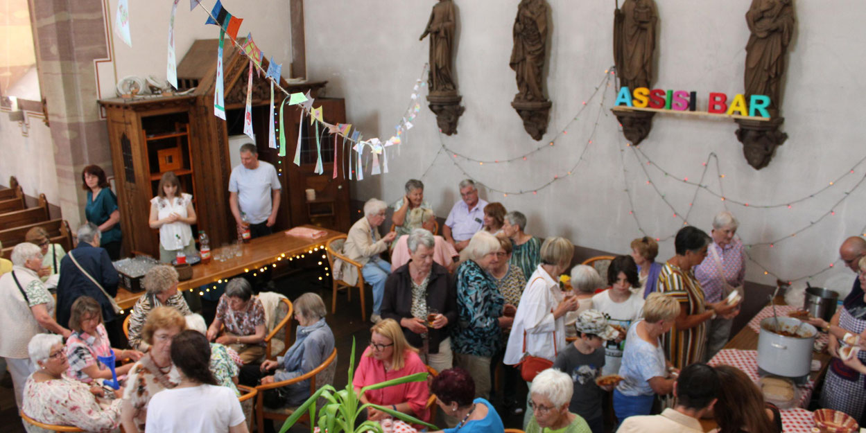 In St. Agatha wurde eine Assisi-Bar eröffnet. © Rieke Eulenstein/evks