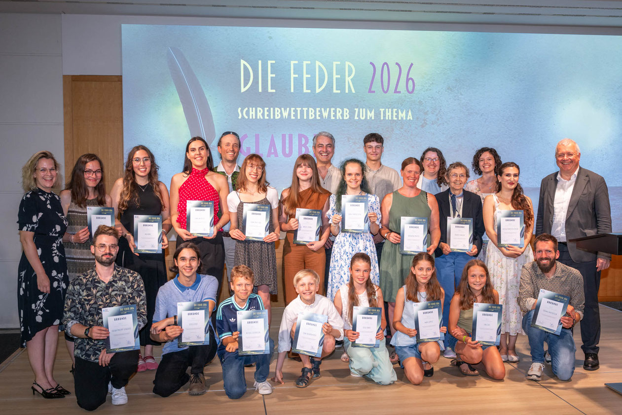 Die Gewinner 2006 von "Die Feder", Schreibwettbewerb der Hanns-Seidel-Stiftung zum Thema Glaube. Foto: HSS/Thomas Plettenberg