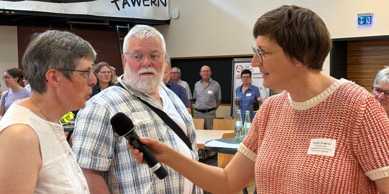 Nicole Zehren bei Interviews. Woher kommen die Ehrenamtlichen und was ist ihr Engagement? Foto: © sb