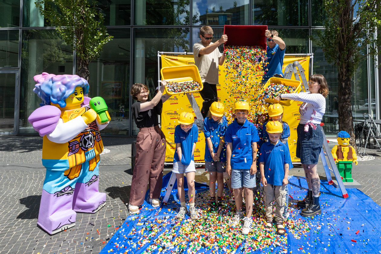 Lego-Dusche für die Creative Crew. Foto: LEGOLAND® Discovery Centre Berlin / Tanja Marotzke