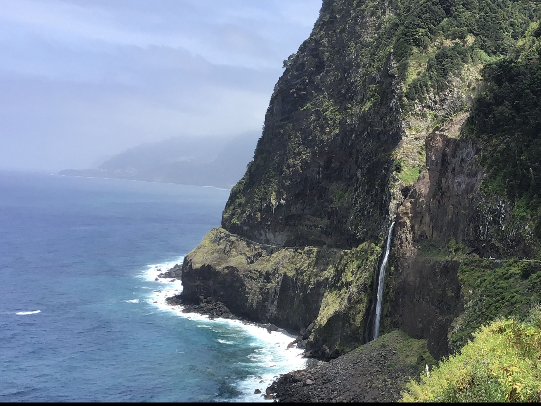 Karl-Heinz Aehrig Brautschleier-Wasserfall auf Madeira