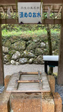 奈良の湧き水スポット、東吉野丹生川上神社の丹生の真名井、清めの水