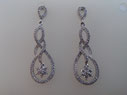 REF: OP 02 Pendientes largos en plata de ley con circonitas. Cierre presión. 