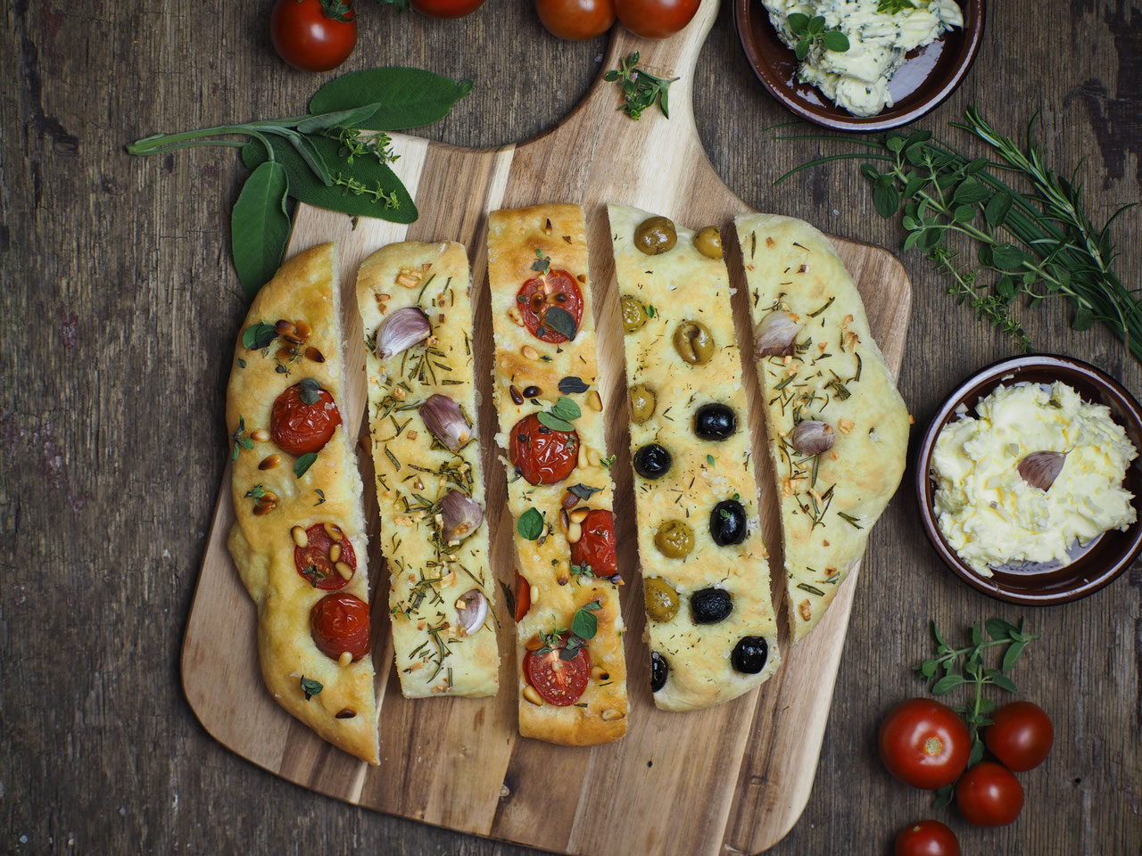 Rezept für einfaches Focaccia Brot: 3 köstliche Varianten [Knoblauch ...
