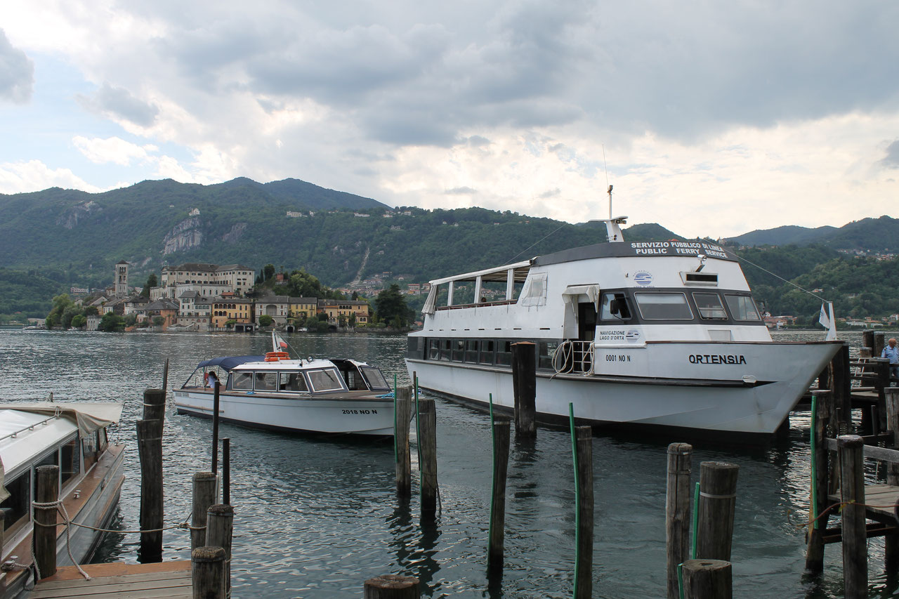 Orta San Giulio Photo Tour - Chansys Desk - Fashion Travel Lifestyle Blog