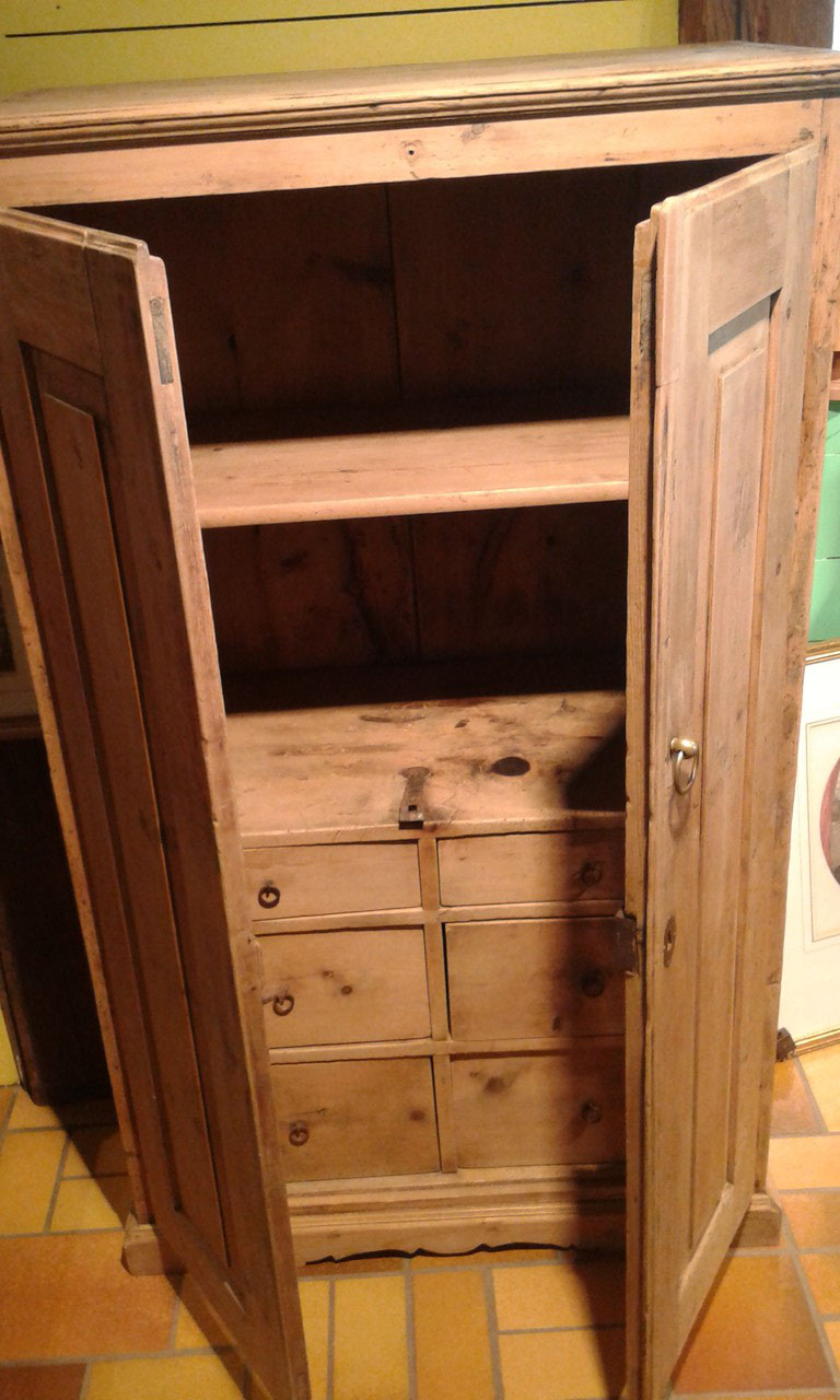 Mobili trodele compro vendo scambio bolzano Vendo scrittoio