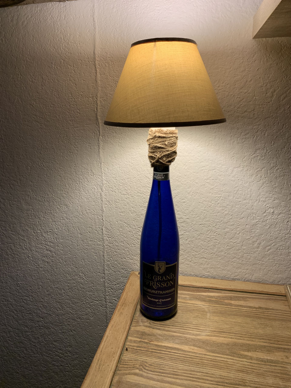 Lampes bouteilles - Les créations en bois flotté de Créafleurette