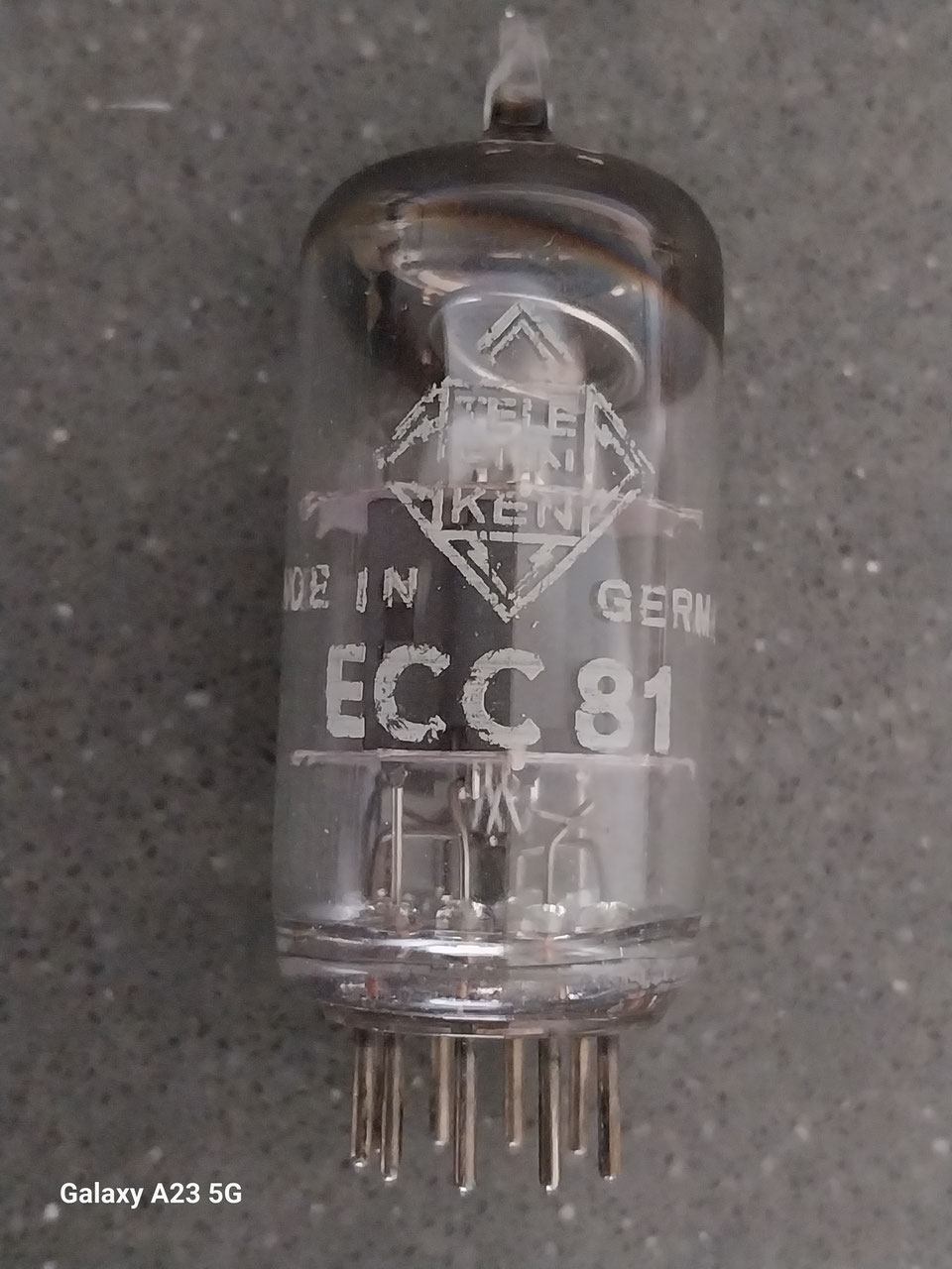 TELEFUNKEN ECC81/12AT7 2本 測定データあり ダイヤマーク 真空管