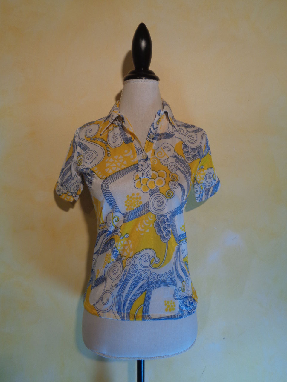 Tops Vintage 70 s Froufrous et Merveilles