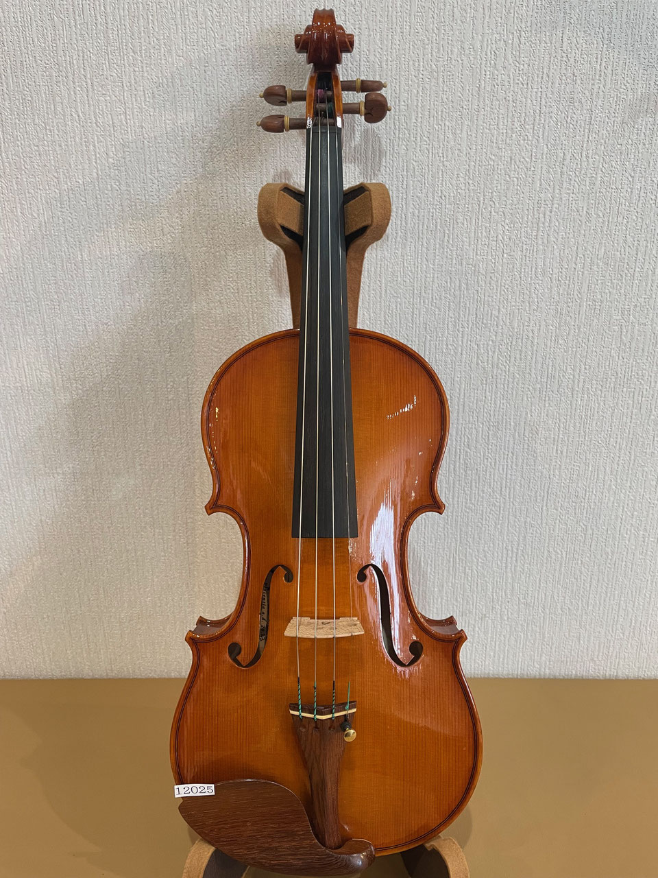 定番のお歳暮&冬ギフトの商品をすべ カルロジョルダーノ 4/4サイズ バイオリン 定価44000円 物珍し 弦楽器