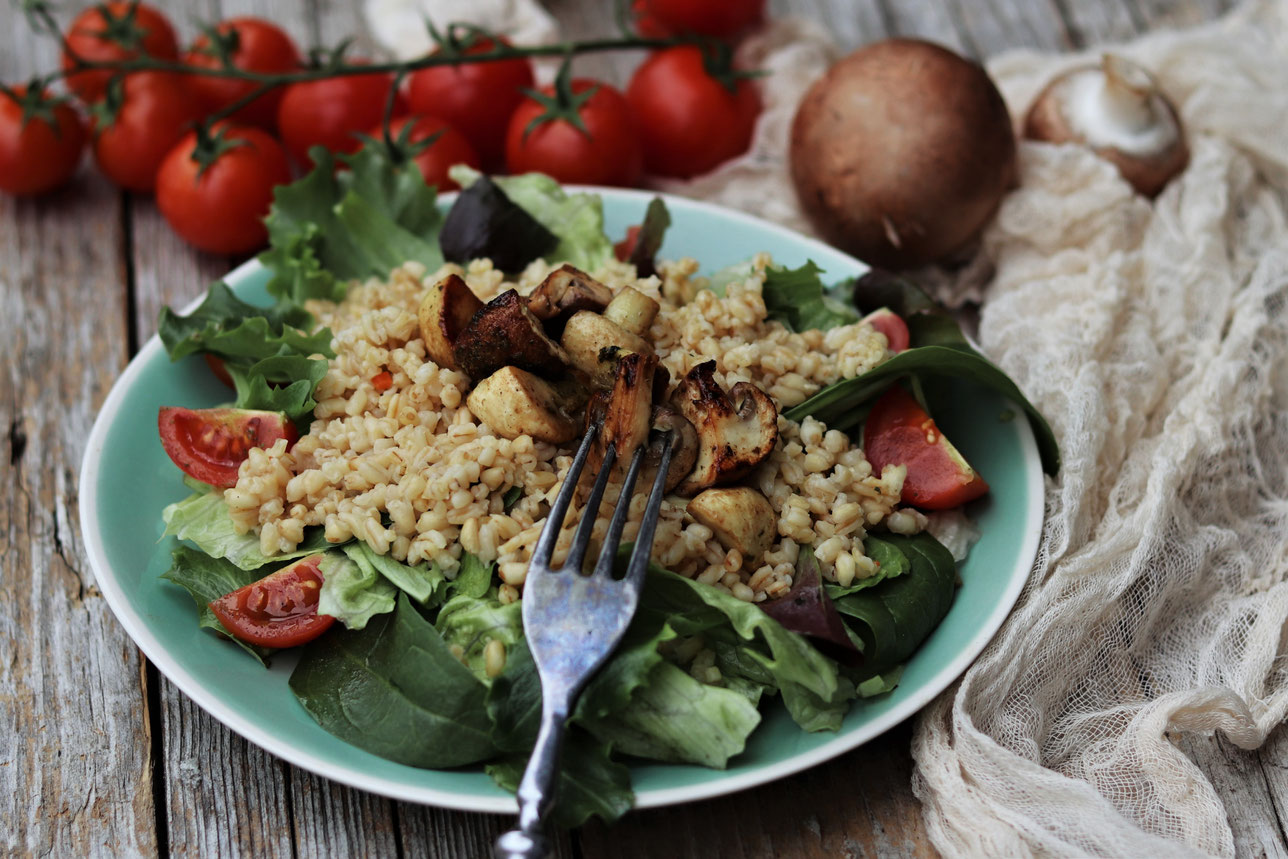 Salat mit Zartweizen und Pilzen - food-stories/ein vegetarischer Foodblog