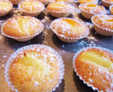 Recette de Petits fours moelleux aux amandes .