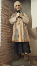 Grande statue en plâtre du curé d'Ars signée 127 cm