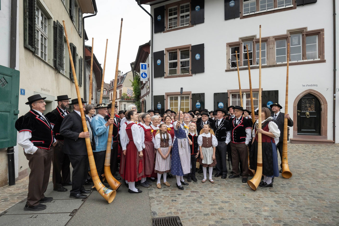 Abschlussfoto der Film- und Fotoaufnahmen der Trägervereine vom Eidgenössischen Jodlerfest 2026 am Heuberg Basel