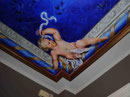 Querubín pintado en techo. 