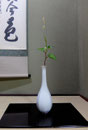 白磁鶴首　小判草　十薬
