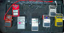 Gitarreneffekte:  v.l.n.r.: Boss Oktaver OC-2, Ibanez Compressor/Limiter CP9, Ibanez Chorus/Flanger CF7, Boss Digital Delay DD6, Boss chromatic Tuner TU-2, Boss Equalizer GE-7, Boss Verzerrer Turbo Overdrive OD-2 auf  Warwick Gigboard RB 23100 montiert.
