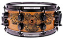 Mapex Black Panther snare drum, 12x5,5", (Chris Adler signature modell, Schlagzeuger der U.S. Metal Band Lamb Of God ), Kessel aus Walnuss- u. Ahornholz, Throw off Abhebung, Black Chrome Hardware.