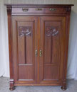 KT0442/ Vertiko ~1900, Nussbaum, H 139, B 100, T 45, Innentiefe 33,5 cm, EUR 690,-