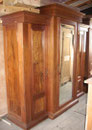 KT0124/Kleiderschrank ~1890.Nussholz, zerlegbar, H 213, B 230, T 75 cm, EUR 1500,-