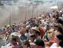 Linderung - Wasserdampf auf der Sonnentribüne bei 38 Grad