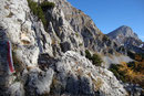 Während sich im Hintergrund der „Scheiblingstein (2197m)“ auftürmte stand für uns eine erste kleine „Kraxlerei“ unter zu Hilfenahme unserer Hände auf dem Programm.