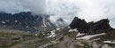 …  die sich das wolkenverhangene Panorama und den zurückgelegten Weg nochmals in Ruhe betrachteten.