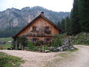 Als wir diese malerische Hütte hinter uns gelassen hatten ...