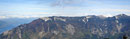 Panoramablick auf das Höllengebirge. Von links Kl. Schoberstein, Gr. Schoberstein, Mahdlgupf, Dachsteinblick, Brennerin, Hochleckenkogel und Brunnkogel.