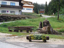 Gleich nebenan lud schon ein wunderschön angelegter Rastplatz mit Brunnen zum Verweilen ein.