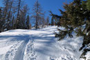 Von hier drehte unsere Route in einer Rechtsschleife Richtung NW ab, …