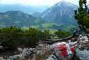 Nach einer halbstündigen Rast bei Tratsch mit anderen Wandersleut wandten wir uns weiter unserer Hechlstein-Überschreitung zu und …