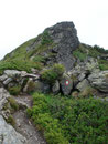 Aber jetzt ging’s wieder bergan, sozusagen über Stock und Stein führte mich der Steig Richtung des nächsten Etappenziels, die Jochspitze (2037m).