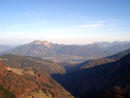 … auf den Schafberg mit dem darunterliegenden Wolfgangsee, …