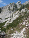 Wir jedoch wanderten weiter das Bergmassiv hinab ...
