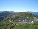 Aber auch der 2072m hohe Salzofen, unser nächstes Ziel war schon in Sichtweite. Links im Hintergrund konnte man die Elm (2128m) ausmachen.