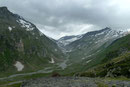 Mein Blick schweifte Richtung NO zum Obersulzbachtörl, von wo sich der Dorferbach seinen Weg ins Tal suchte.