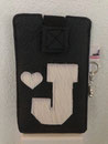 Leder: schwarz Motiv: Buchstabe & Herz (Fell)