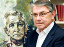 Ulrich Khuon, Intendant, Deutsches Theater, Berlin, vor Portät-Thomas Langhoff