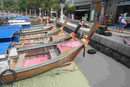 Langschwanzboote auf Ko Phi Phi