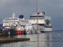 Celebrity Infiniti und Norgwegian Sun in Ushuaia, südlichste Stadt der Welt, Argentinien